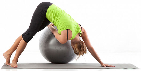 esercizi stretching gymball 2