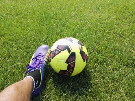 Calcio: esercizio per la conduzione della palla